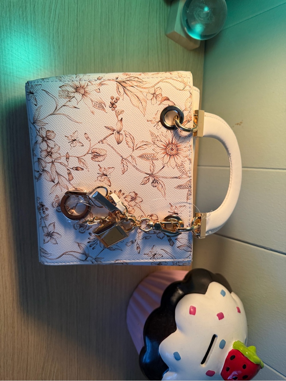 Aldo White Floral Satchel with Gold Charm - Picture 11 of 11
